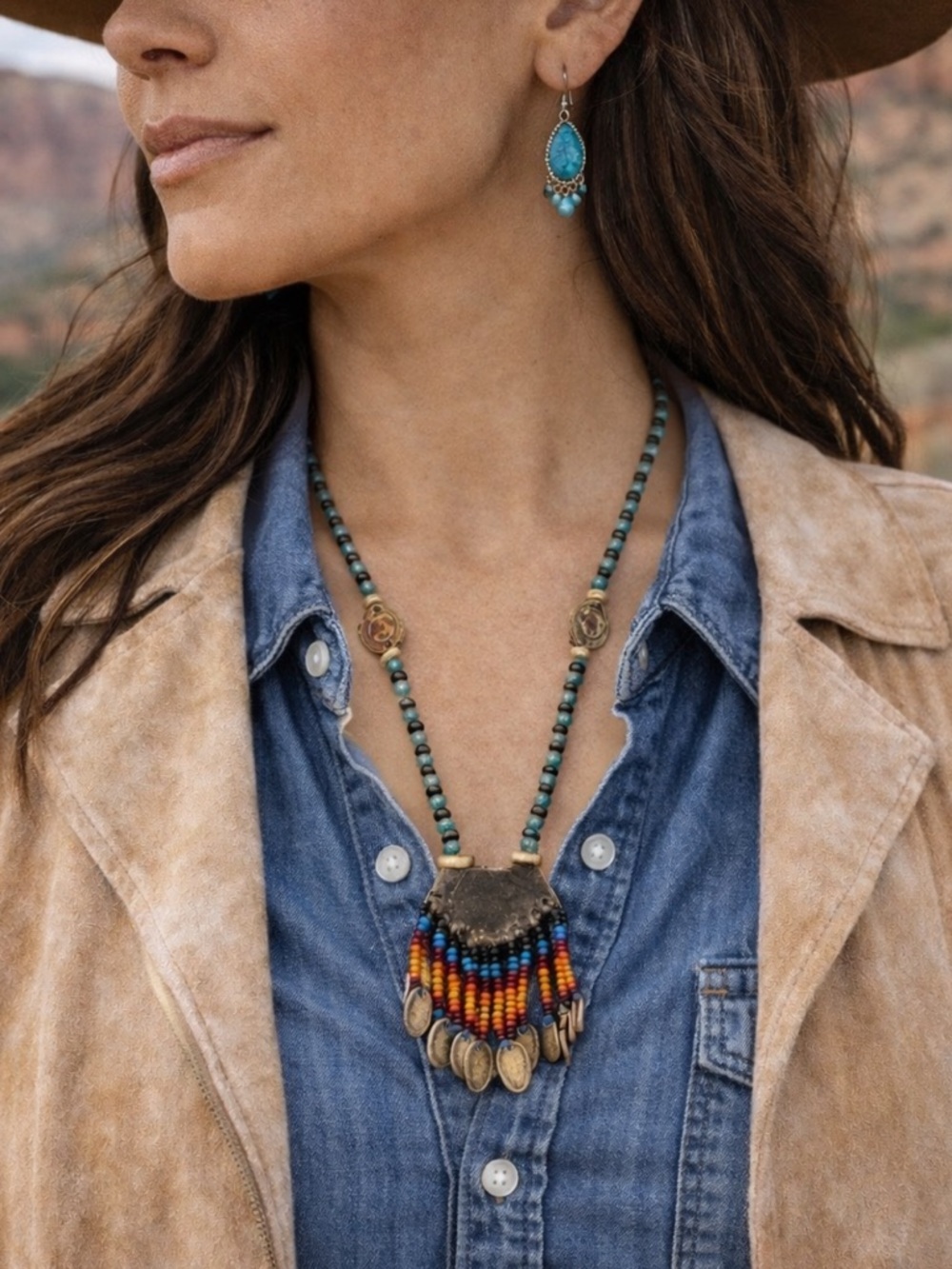 Vintage Southwestern Beaded Antler Horn Necklace